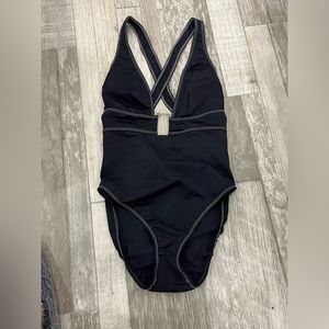 NWOT 1pc. Swimsuit